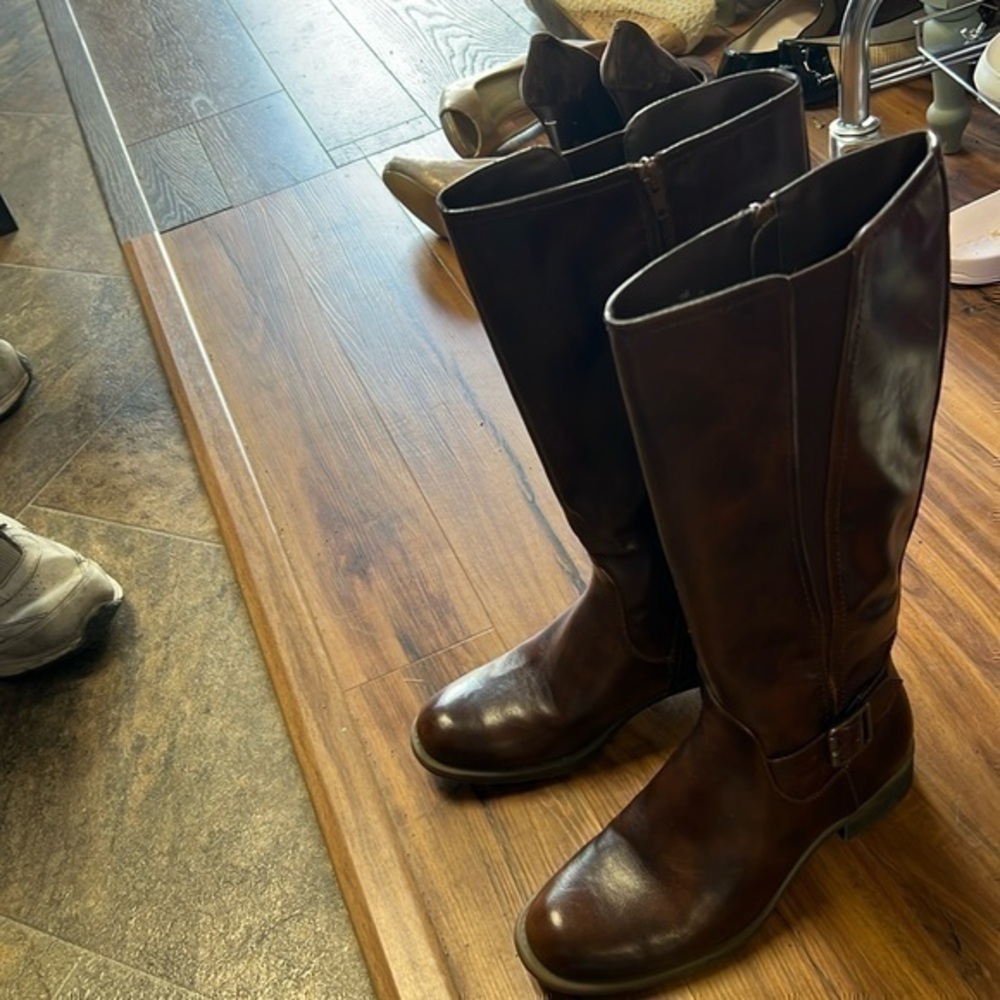 Wear Ever Ranie Vegan Brown Faux Leather Zip Up Campus Calf Riding Boots size 7